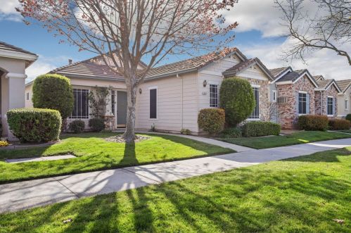 1658 Calhoun Ave, Ripon, CA 95366-9346