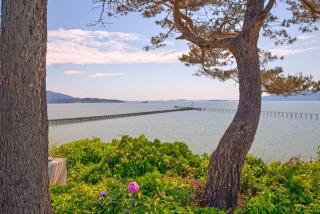 2855 Seaview Cir, Bellingham, WA 98225-1552