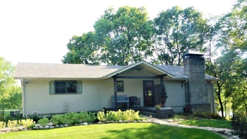 5245 High St, The Ledges, IL 61073-9423