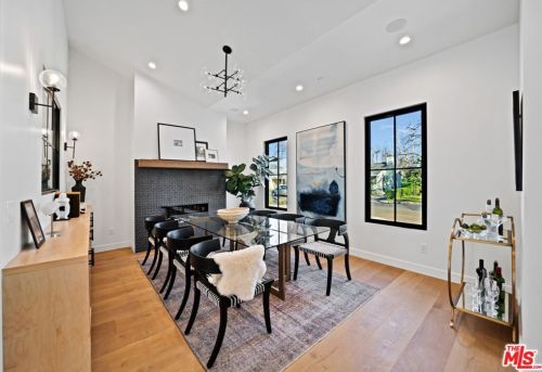 4849 Stern Ave, Van Nuys CA  91423-1923 exterior