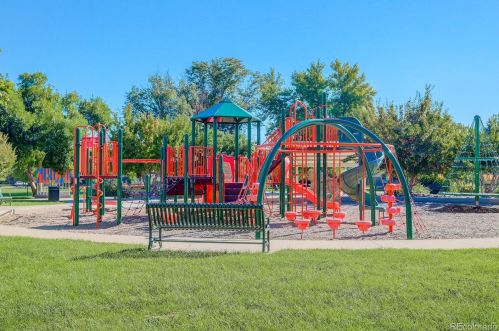 4895 Pennsylvania St, Englewood CO 80113-6920 exterior