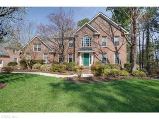 808 Loch Island Dr, Chesapeake, VA 23320-9283