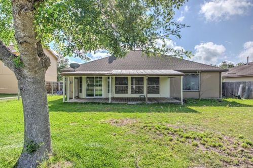 1561 Brandi Cir, Uhland, TX 78640-4979