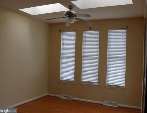 204 Walnut St, Hanover PA 17331-2534 exterior