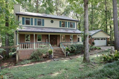 3890 Sundowner Ct, Conyers, GA 30094-3870