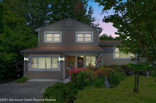 64 Bethany Rd, Holmdel Village, NJ 07733-1443