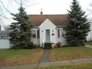 621 Ardmore Ave, Erie, PA 16505-1605