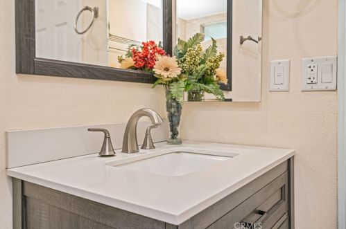3415 Torrey St, Riverside CA  92503-5118 exterior