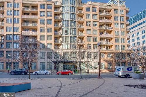 3625 10th St, Arlington VA  22201-4454 exterior