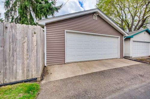 249 Bernard St, Saint Paul MN  55118-1552 exterior
