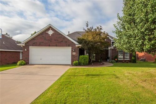 1547 Bedford Ter, Springdale, AR 72764-7921