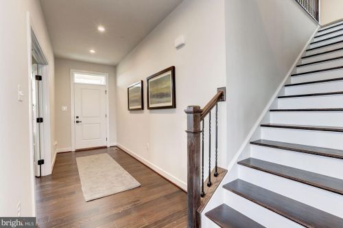 4424 Grandview Rd, Hanover, PA 17331-9753