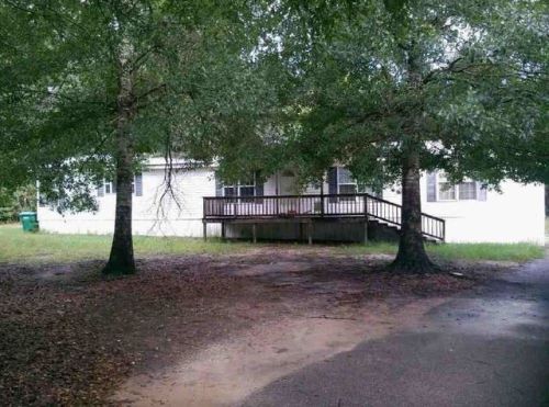 7113 Humphrey Rd, Ocean Springs, MS 39565-9257