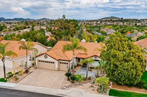 5190 Via Malaguena, Oceanside, CA 92057-2629