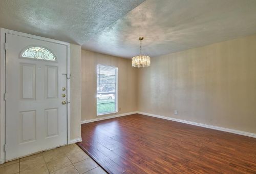 1708 Stockton Trl, Plano TX  75023-3037 exterior