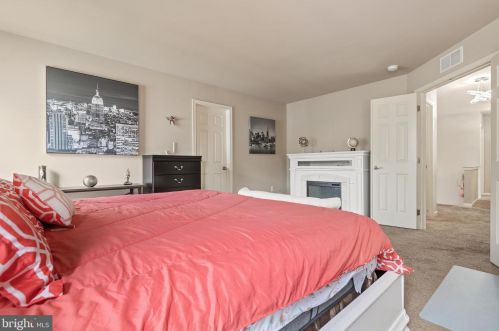 7 Copperwood Ln, Ephrata PA  17522-9186 exterior