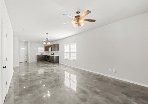 1729 Tucker St, Fort Worth TX  76104-1828 exterior