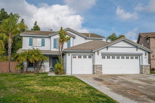 2121 Chateau Ct, Chula Vista CA  91913-3161 exterior