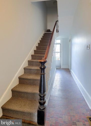 433 Walnut St, Lancaster PA  17603-3362 exterior