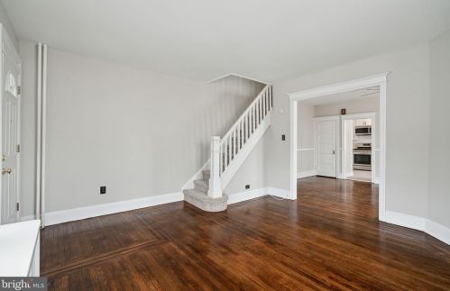 6826 Clearview St, Philadelphia, PA 19119-1925