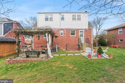 2304 Eccleston St, Silver Spring MD  20902-5015 exterior