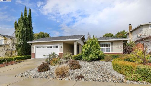 6762 Sapphire St, Pleasanton, CA 94568-3476