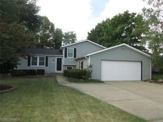 15724 Sassafras Dr, Cleveland OH  44129-6527 exterior