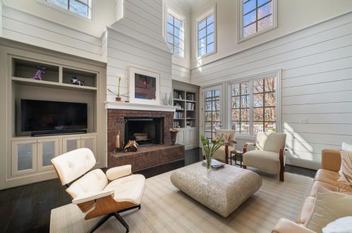 3066 Arden Rd, Atlanta GA  30305-1914 exterior