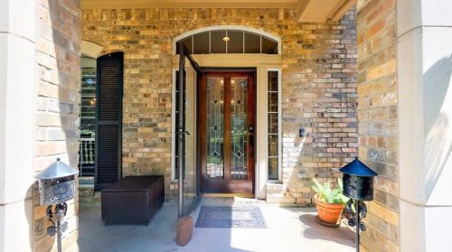 8760 Skyline Ln, Conroe TX  77302-3458 exterior