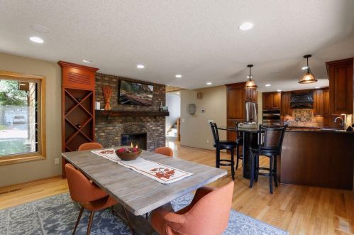 381 118th Ave, Minneapolis MN  55448-2493 exterior