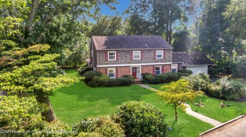 600 Edgemere Dr, Red Bank, NJ 07711