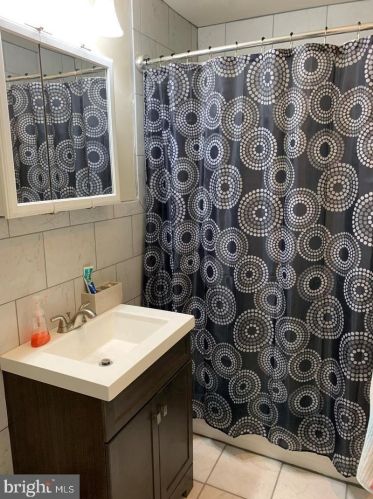 500 20th St, Philadelphia PA  19146-3810 exterior