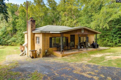 42 Prather St, Whitmire, SC 29178-1531