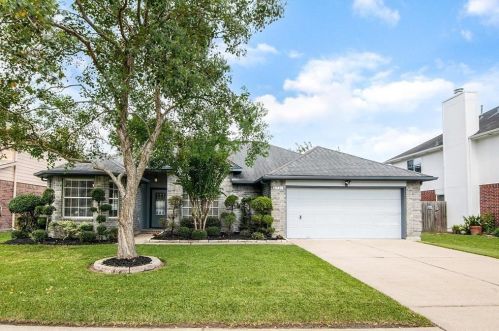 8731 Orchard Ln, Morgans Point TX  77571-7611 exterior