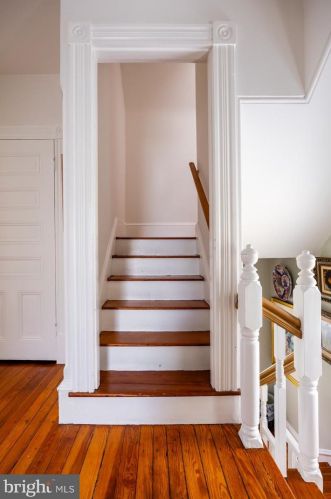 135 Warwick Rd, Tavistock NJ  08033-3706 exterior