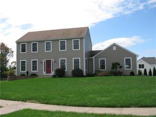 134 Scenic View Dr, Middletown, CT 06457-4981