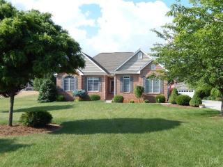 1054 Pond View Cir, Forest, VA 24551-4502