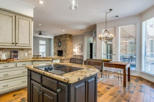 6309 Dysart Cir, Dallas TX  75214-5605 exterior