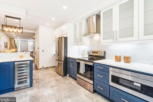2236 Hancock St, Philadelphia PA  19133-3719 exterior