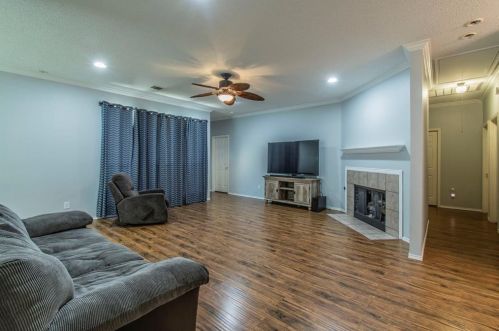 541 Rothschild Ln, Plano, TX 75094-3621