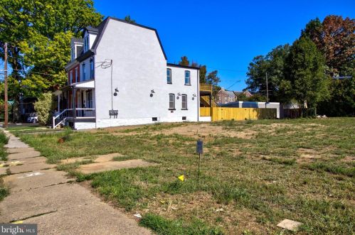 537 Plum St, Lancaster PA  17602-2324 exterior