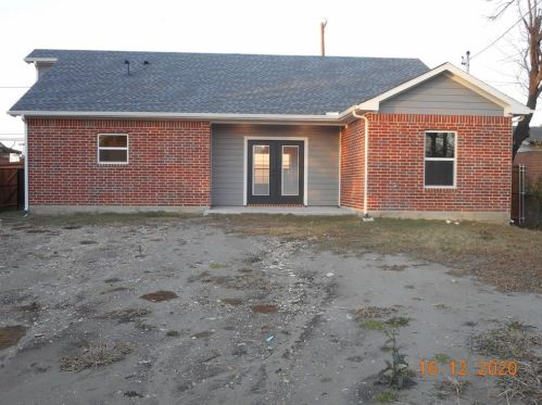 134 Kingsley Rd, Garland TX 75041-2502 exterior