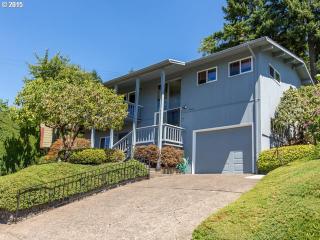 4404 Washouga Ave, Portland, OR 97239-1393