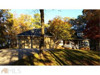 94 River Point Dr, Lagrange, GA 30240-9218