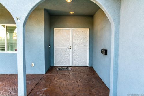 1087 Mollison Ave, El Cajon, CA 92020-7614