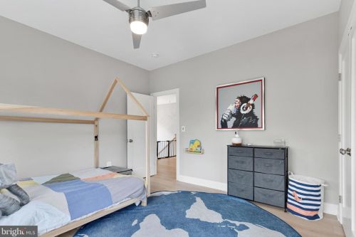 2707 1st St, Arlington VA  22204-1863 exterior