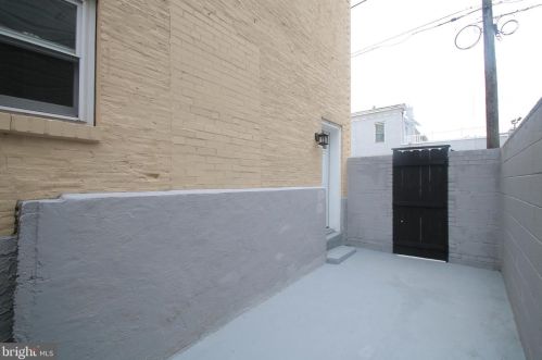 1144 22nd St, Philadelphia PA 19146-4235 exterior