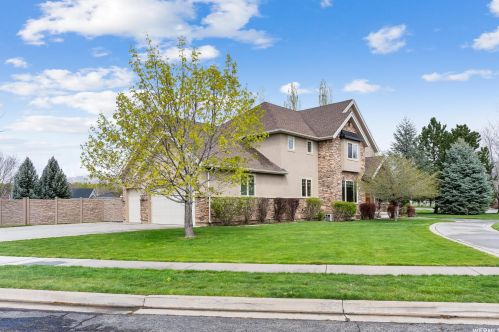 497 Rnch Dr, Alpine UT exterior