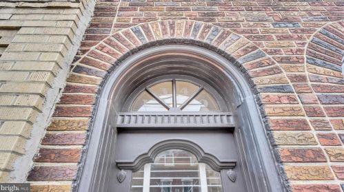 1340 9th St, Philadelphia, PA 19147-5743