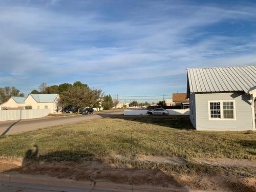 815 5th St, Verhalen, TX 79772-4339